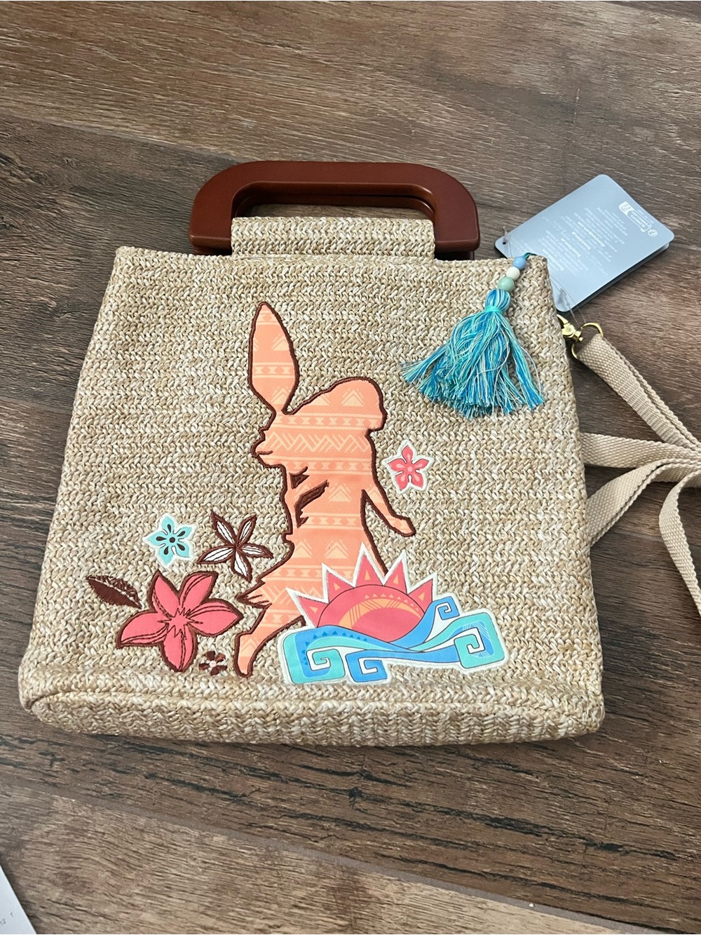 NWT Disney Aulani Moana Olu Mel Straw Tote Bag with Wooden Handle 🌺
